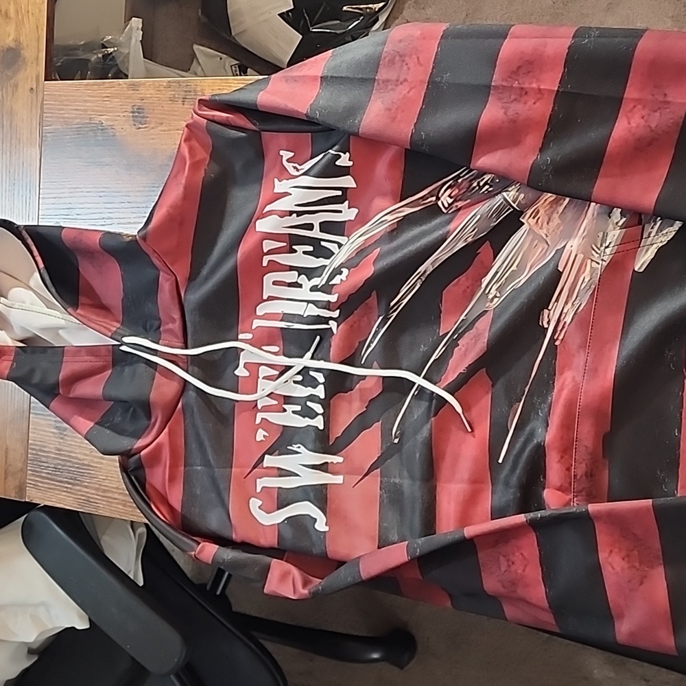 Freddy krueger Red LG Hoodie Longsleeve FIRM PRICE $25